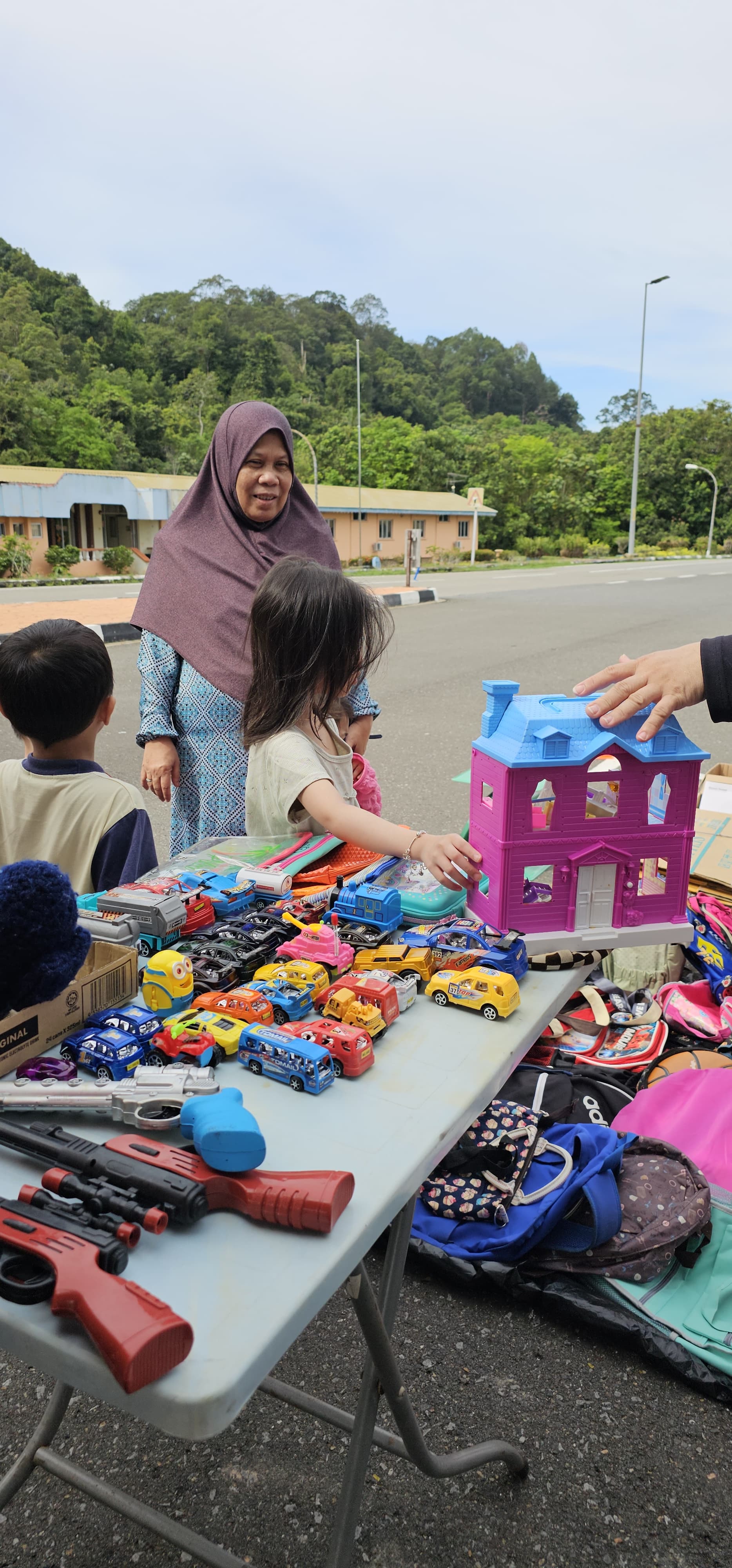 4. Antara barang-barang yang dihantar bagi 'upcycling'.jpg