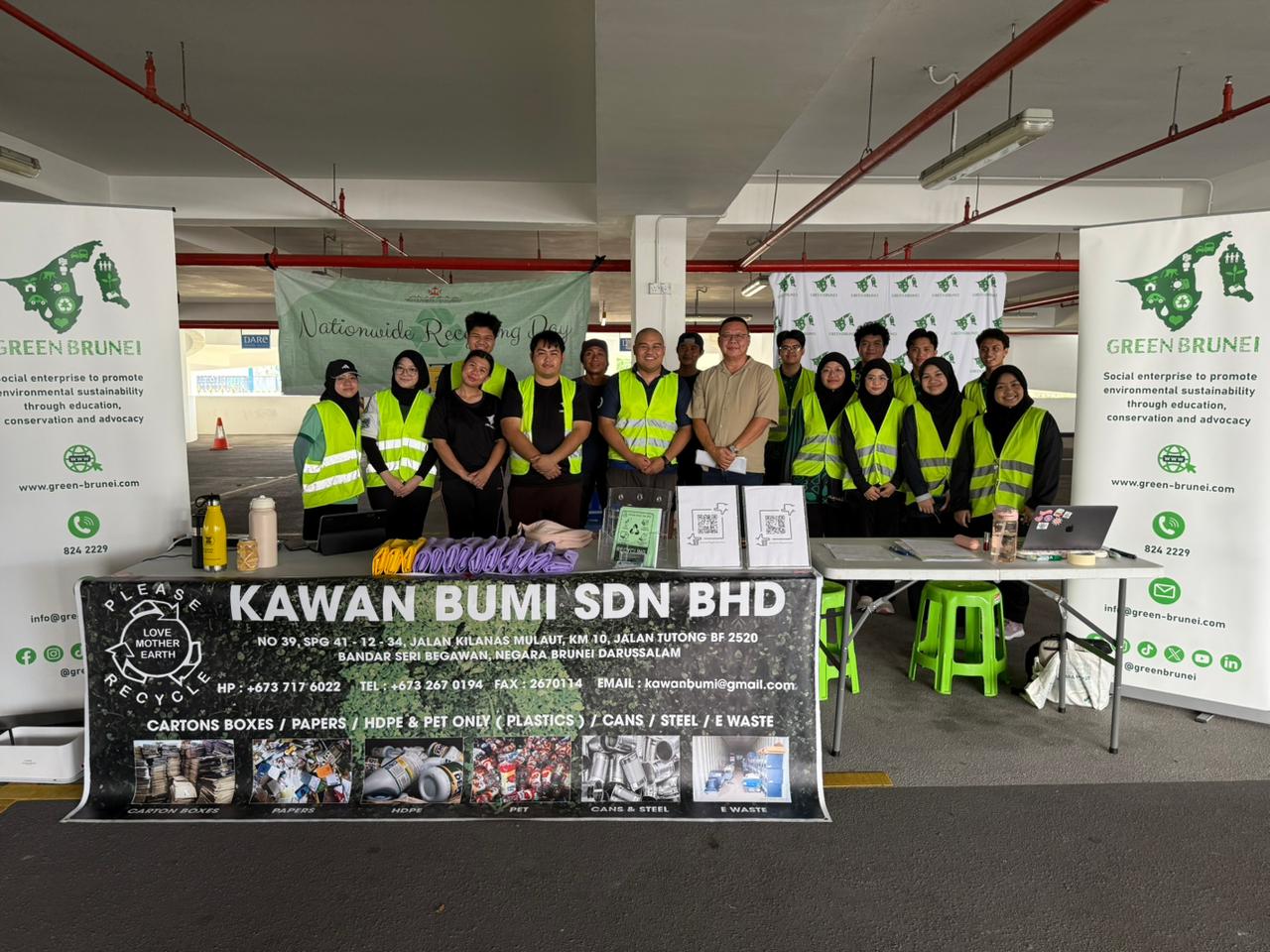 5. Green Brunei bersama Kawan Bumi Sdn Bhd di Kawasan Letak Kereta, Kontena Park.jpg