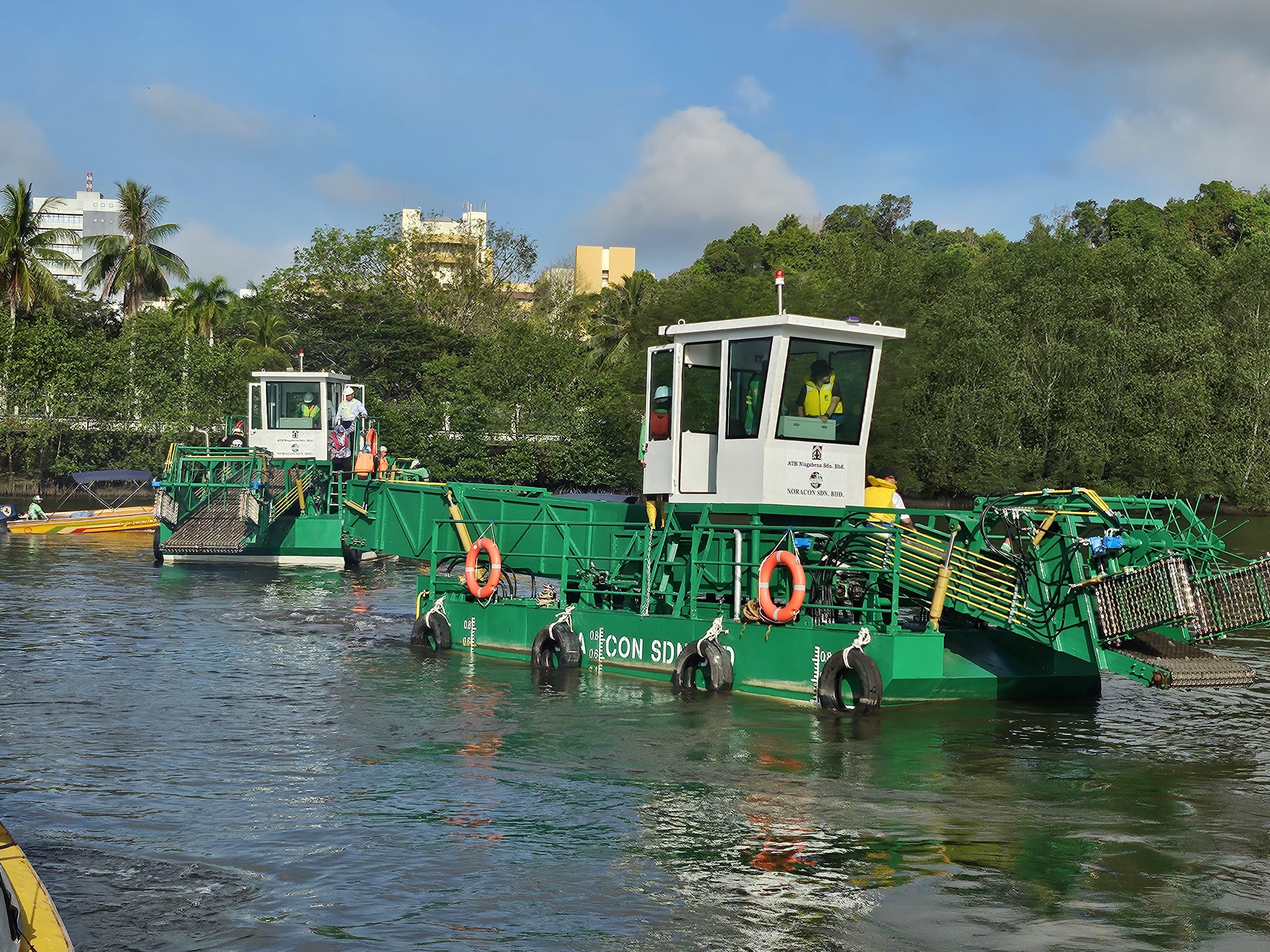 Trash Skimmer Boats 3.jpeg